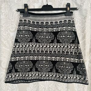 Rare! Skulls soft mini skirt Reversible